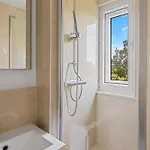 Eis *